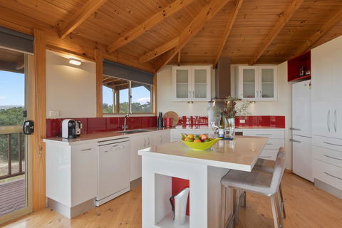 Peace & Plenty - Hervey Bay Accommodation 3