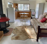 Pear Tree Cottage at Amiens - Hervey Bay Accommodation