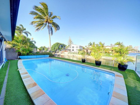 Pelicans Rest - Hervey Bay Accommodation 1