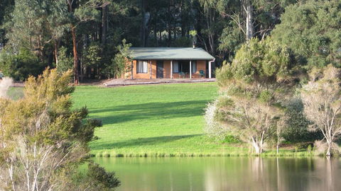 Pemberton Lake View Chalets - Hervey Bay Accommodation 1