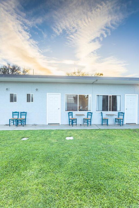 Penneshaw Beach Stay - Hervey Bay Accommodation 3