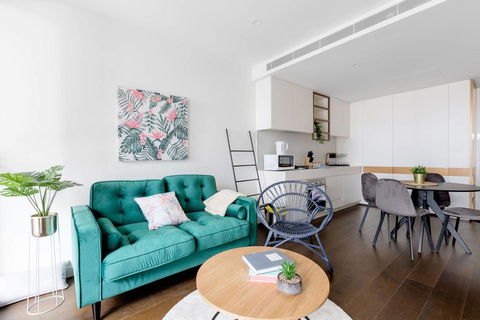 Perfect Location 2 Bdrs Apartment@Glen Waverley - Hervey Bay Accommodation 0