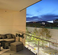 Perfectly Located Modern Apartment - Canberra CBD - Hervey Bay Accommodation