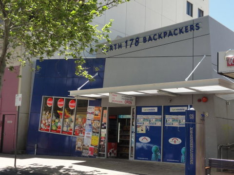 Perth 178 Backpackers - Hervey Bay Accommodation 0