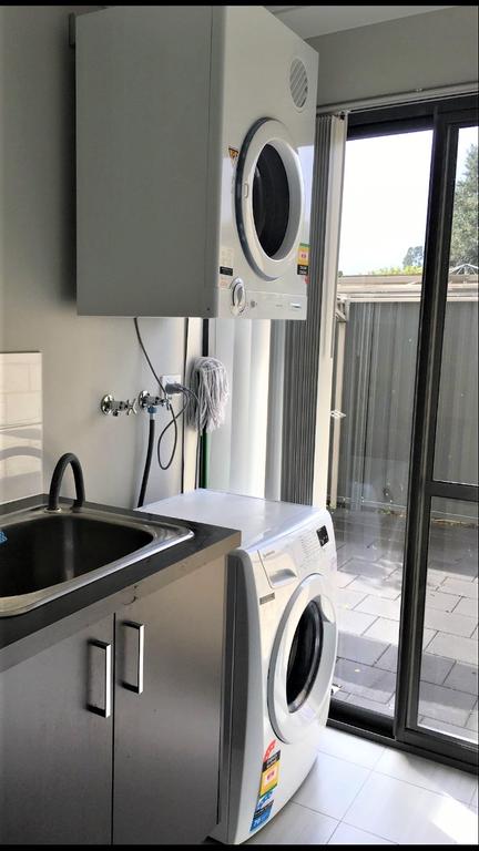 Perth Urban Vacation Home - Close To City & Airport - Tourism Hervey Bay 3