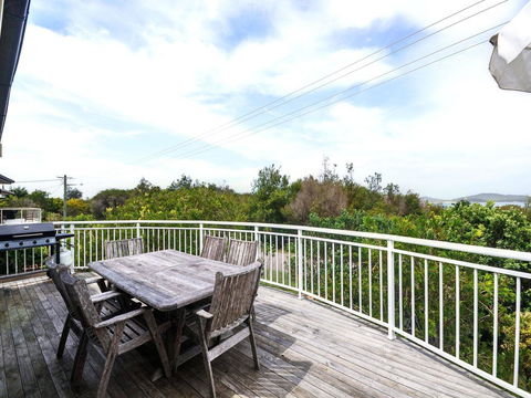 Pet Friendly - Barnacle - Hervey Bay Accommodation 1