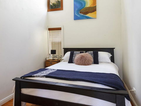 Pet Friendly - Bennetts Beach Cottage - Hervey Bay Accommodation 2