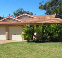 Pet Friendly - SeaWest - Hervey Bay Accommodation
