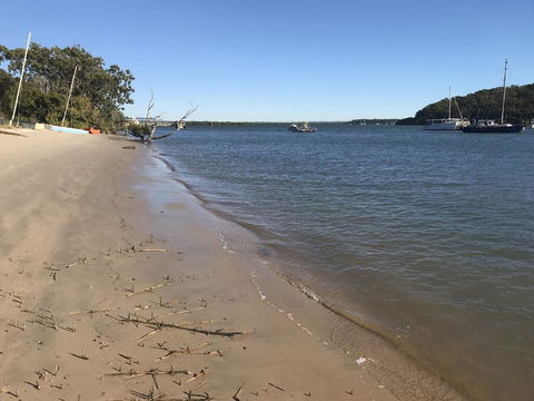 Pet Friendly Waterfront Holiday House On Peacefull Island With Bikes And Kayaks - Hervey Bay Accommodation 0
