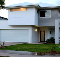 Petrie Beach Holiday Home - Hervey Bay Accommodation