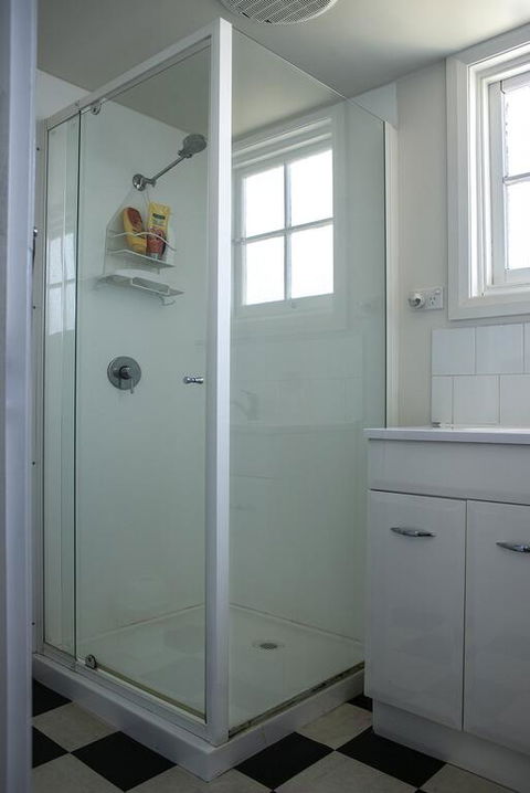 Pettit Cottage - Hervey Bay Accommodation 3