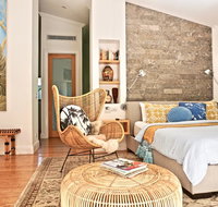 Pineapple Petes Beach House - Hervey Bay Accommodation