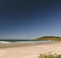 Plomer Beach House - Hervey Bay Accommodation
