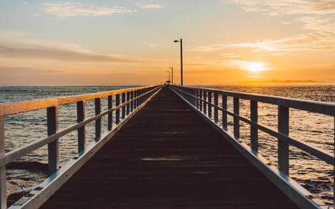 Point Lonsdale 1 Bedroom Apartment - Hervey Bay Accommodation 0