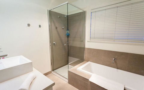 Point Lonsdale Holiday Apartments - Tourism Hervey Bay 3