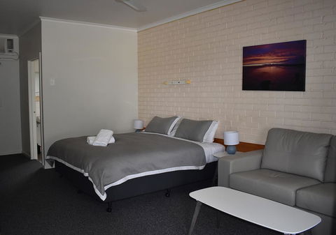 Port Albert Motel - Tourism Hervey Bay 2