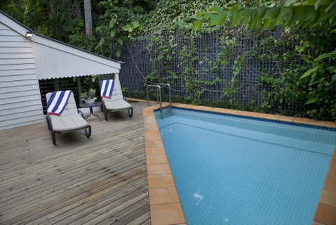 Port Douglas Cottage & Lodge - Hervey Bay Accommodation 1