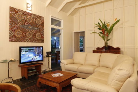 Port Douglas Cottage & Lodge - Hervey Bay Accommodation 2
