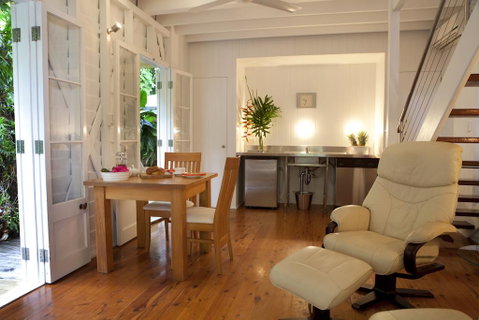 Port Douglas Cottage & Lodge - Hervey Bay Accommodation 3