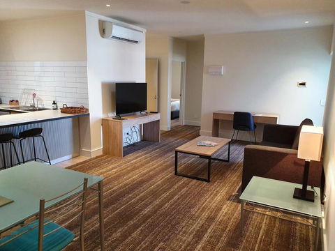 Porter's Plainland Hotel - Hervey Bay Accommodation 3