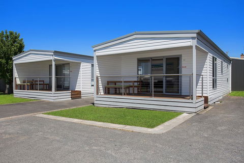 Portland Holiday Village - Hervey Bay Accommodation 1