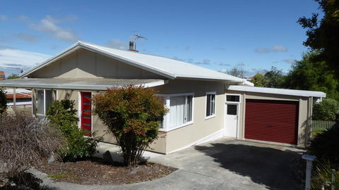 Position On Alexander - Hervey Bay Accommodation 1