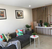 Private Room in Modern Comfortable Home Stay - Hervey Bay Accommodation