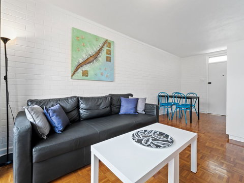 Pronto Apartments - Hervey Bay Accommodation 2