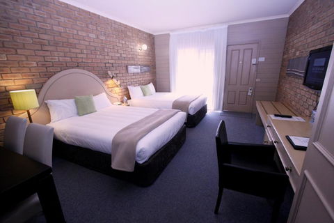 Quality Inn Colonial - Hervey Bay Accommodation 1