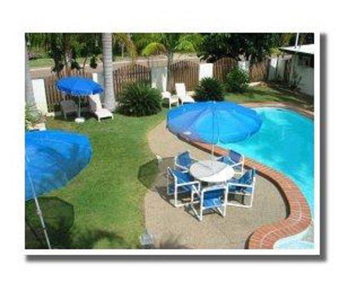 Queens Beach Hotel - Hervey Bay Accommodation 2