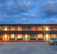 Queenstown Motor Lodge - Tourism Hervey Bay