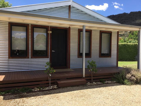 Rail Trail Cottage - Hervey Bay Accommodation 2