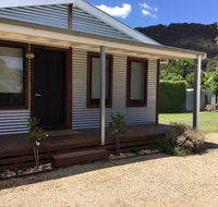 Rail Trail Cottage - Tourism Hervey Bay