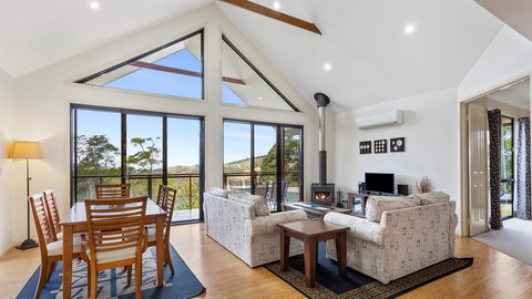 Ravensbourne Escape- Stella Luna - Hervey Bay Accommodation 2