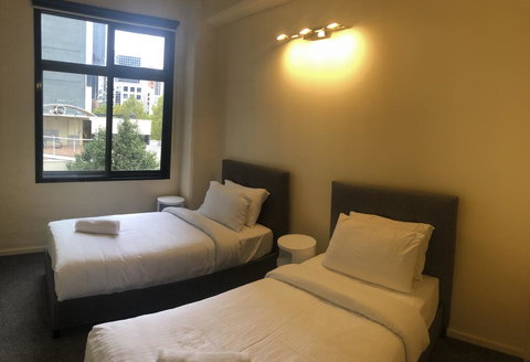 Readyset On King - Tourism Hervey Bay 1