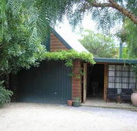 Red Brier Cottage Accommodation - Tourism Hervey Bay