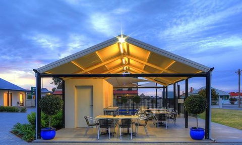 Red Earth Motel - Hervey Bay Accommodation 0