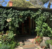 Red Hill Cottage - Hervey Bay Accommodation