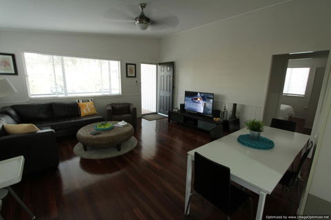 Redland BayBreeze - Hervey Bay Accommodation 3