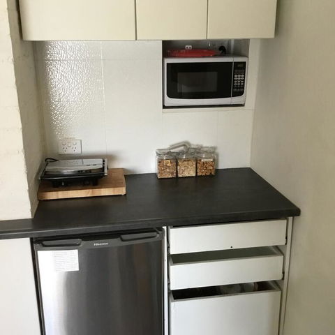Redruth Cottage - Hervey Bay Accommodation 2