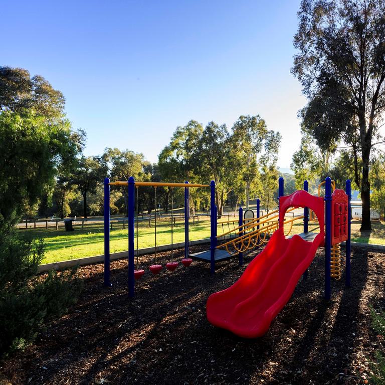 Fullerton NSW Hervey Bay Accommodation