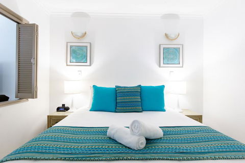 REGAL 32 APARTMENT - SPA BATH - Macrossan St - Hervey Bay Accommodation 1