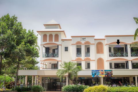 REGAL 32 APARTMENT - SPA BATH - Macrossan St - Hervey Bay Accommodation 3