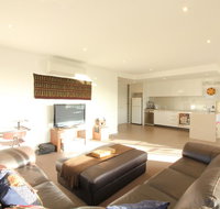 Rejuvenate San Remo - WiFi Linen Beach 200m Family Friendly - Hervey Bay Accommodation