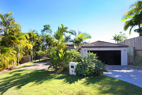 Relax At Coolum - Tourism Hervey Bay 3