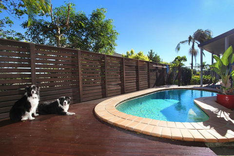 Relax At Coolum - Tourism Hervey Bay 0