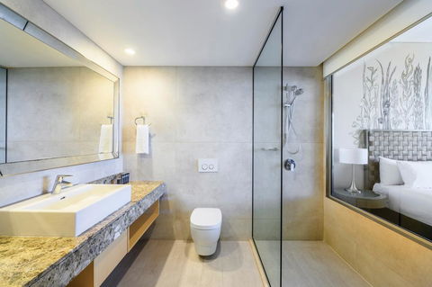 Rendezvous Hotel Perth Scarborough - Hervey Bay Accommodation 1