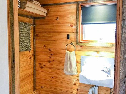 Rendezvous Nexus - Tourism Hervey Bay 1