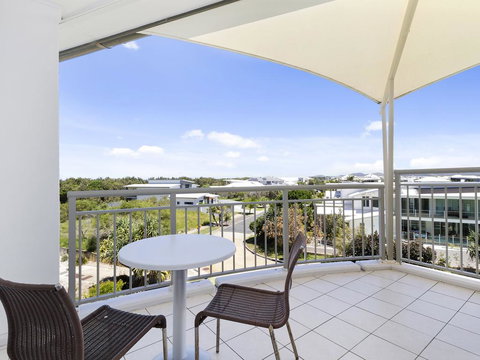RESORT ON THE BEACH 6310 - TOP FLOOR - Hervey Bay Accommodation 1