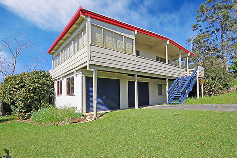 REST ASHORE At MOLLYMOOK - Hervey Bay Accommodation 2
